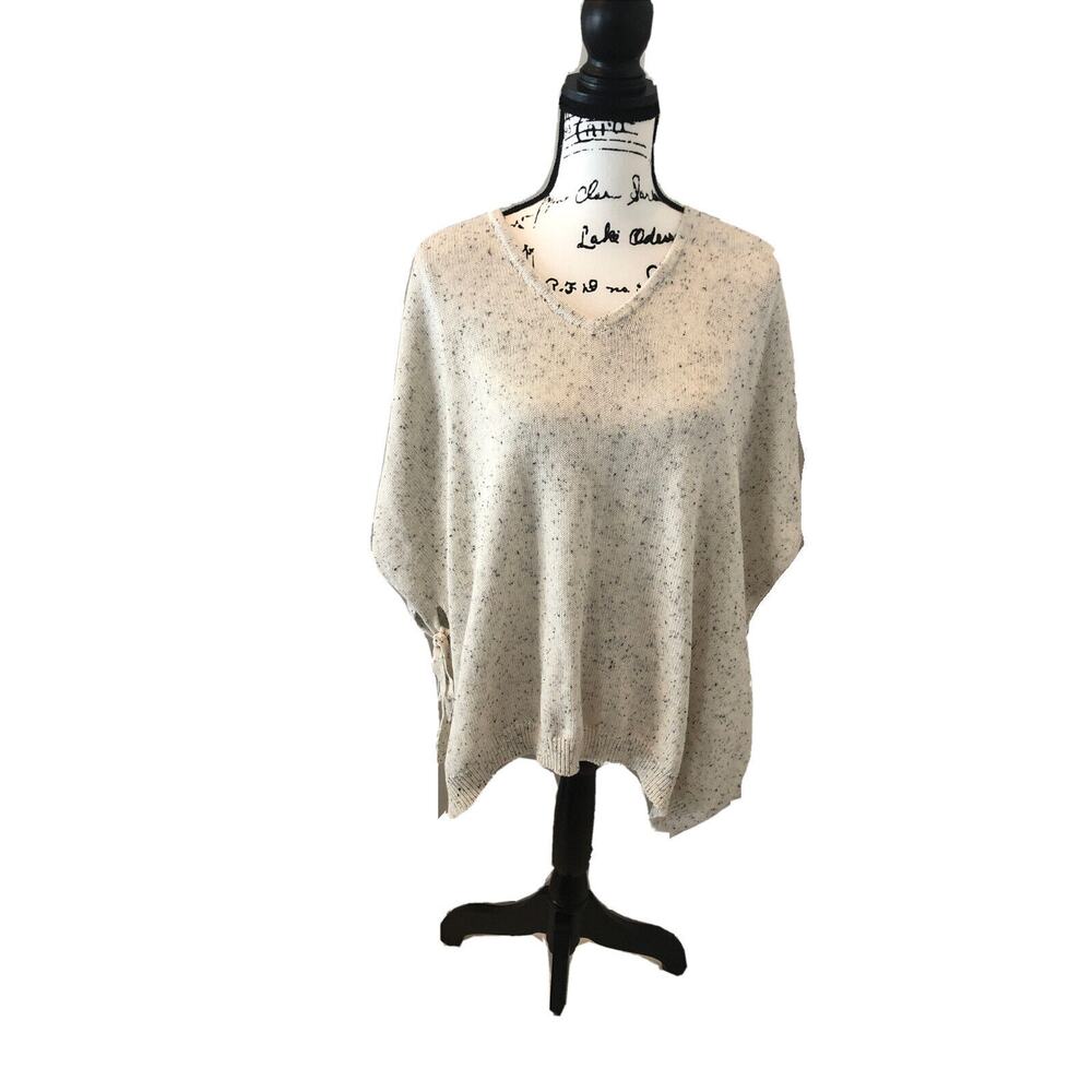 New Anna and Ava Cream And Black Sweater Coverup Wrap One Size